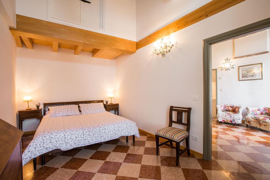 Le Camerine Apartment Water Front Toscolano Maderno Zewnętrze zdjęcie