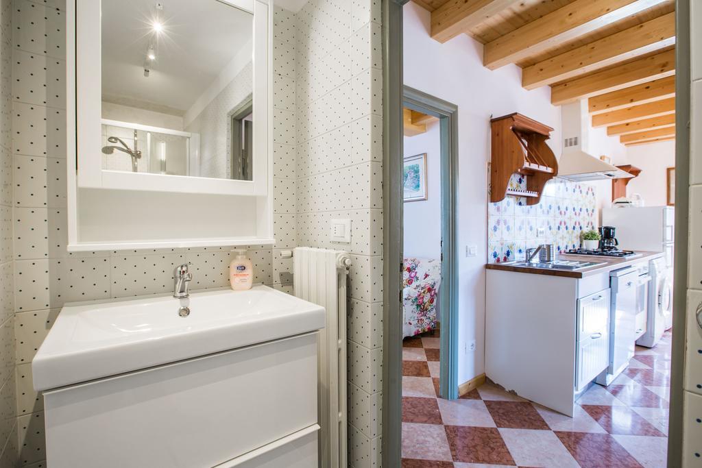 Le Camerine Apartment Water Front Toscolano Maderno Zewnętrze zdjęcie